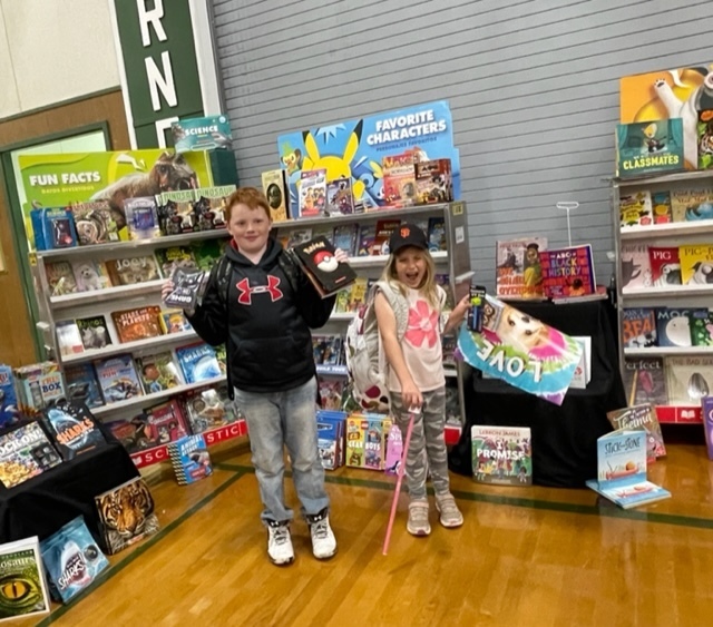 Image of kids at the Book Fair