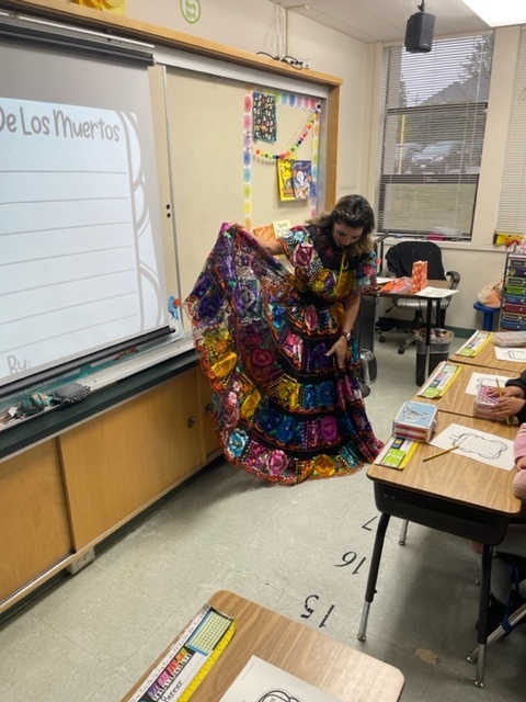 Showing Traditional Mexican Dress from the state of Chapas